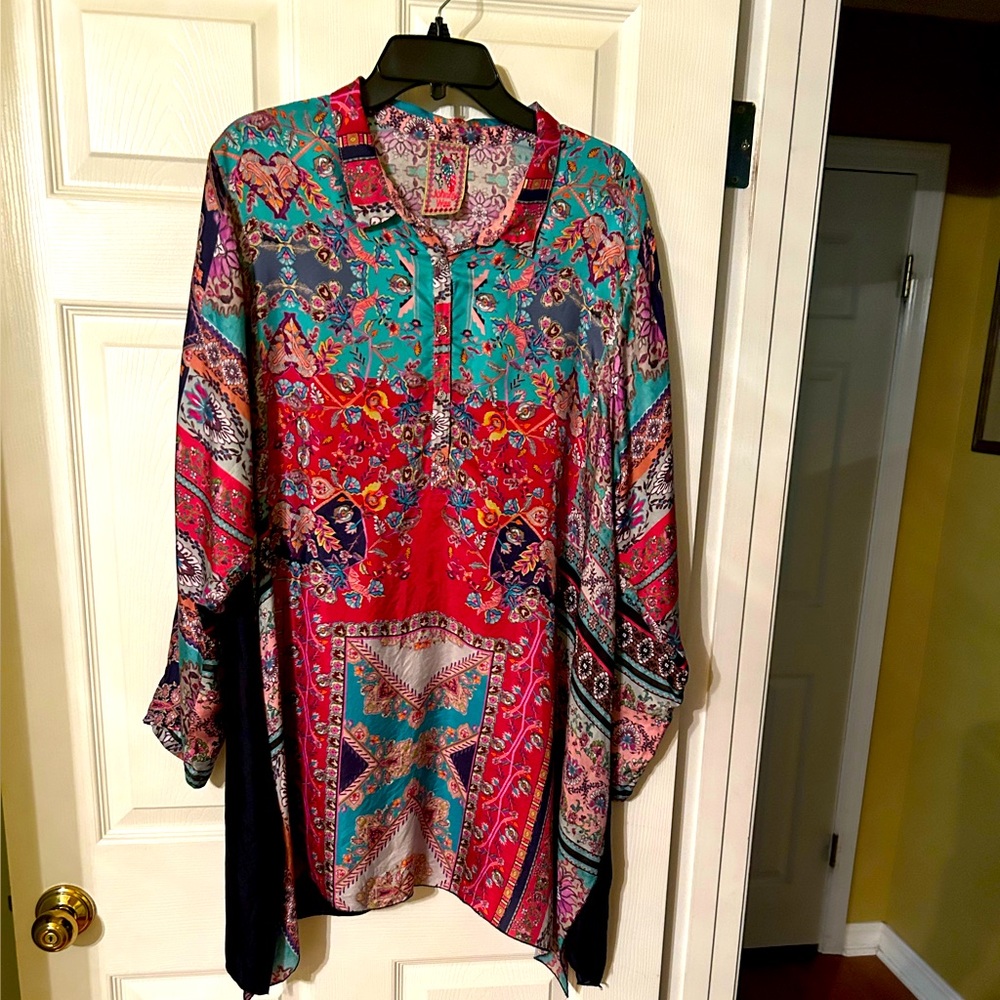 Johnny Was 100% silk tunic